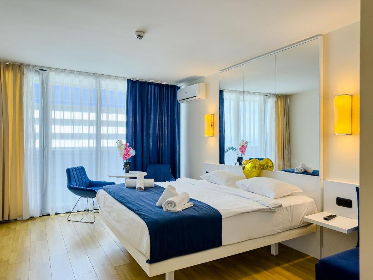 Seaside Resort In New Orbi Twins Batumi Exteriér fotografie