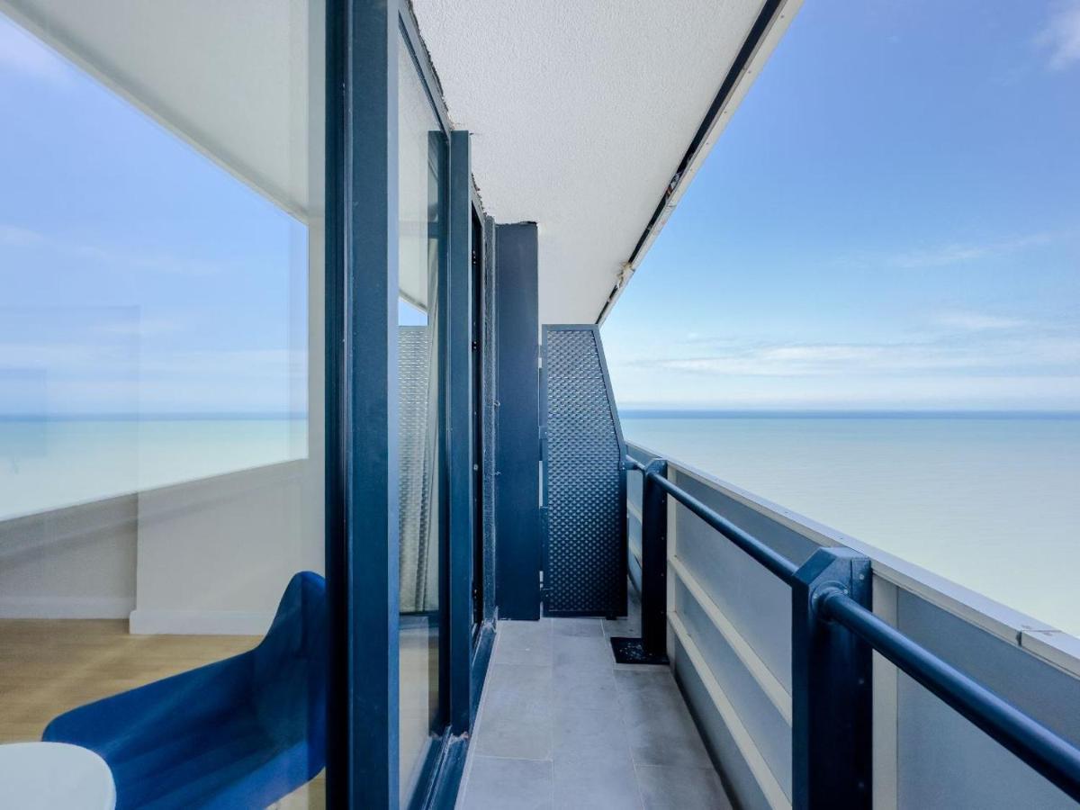 Seaside Resort In New Orbi Twins Batumi Exteriér fotografie