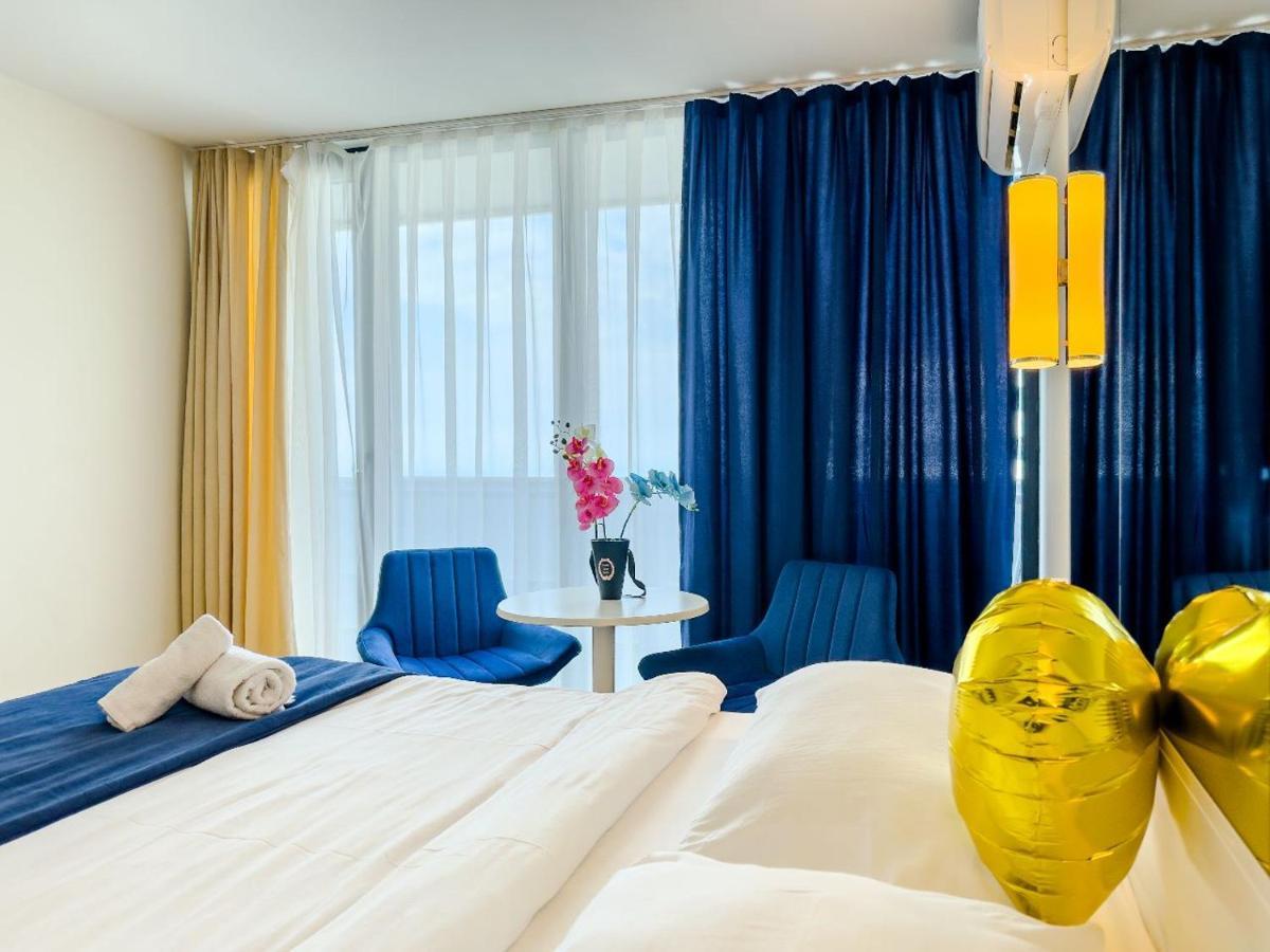 Seaside Resort In New Orbi Twins Batumi Exteriér fotografie